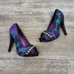 Iron Fist Sequin Studded Platforms Sz 5